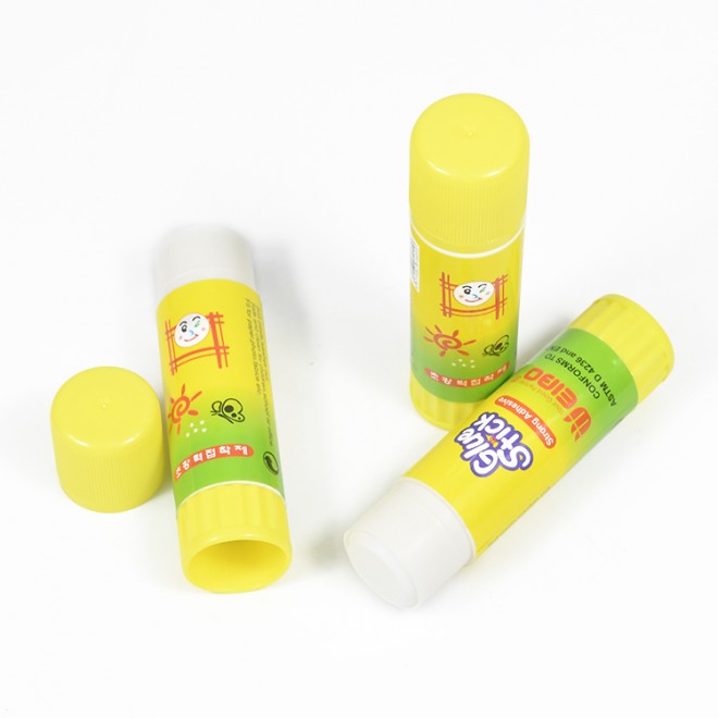 Brand Weibo  office students glue stick  China high adhesion can be customized logo solid adhesive high viscosity