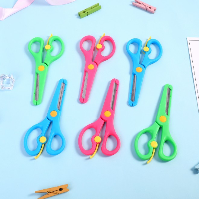 Stainless Steel Forfex Creative Tri-color Scissors For Students Blue Green Pink New Product Wholesale Not Hurt The Hand