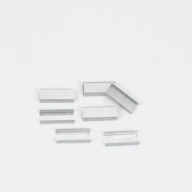 Wholesale 1000pcs box No. 10 Small alloy silver white staples regular staples For Office Stapler Binding Paper