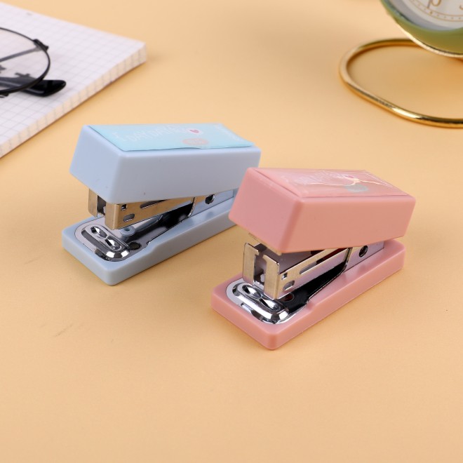 WEIBO Wholesale high quality office desktop mini manual stationery metal stapler new creative cute Blue Pink Labor saving bindin